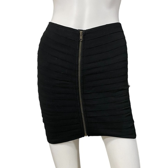 Silence & Noise Black Pleated Stretch Skirt Size S - Picture 1 of 8